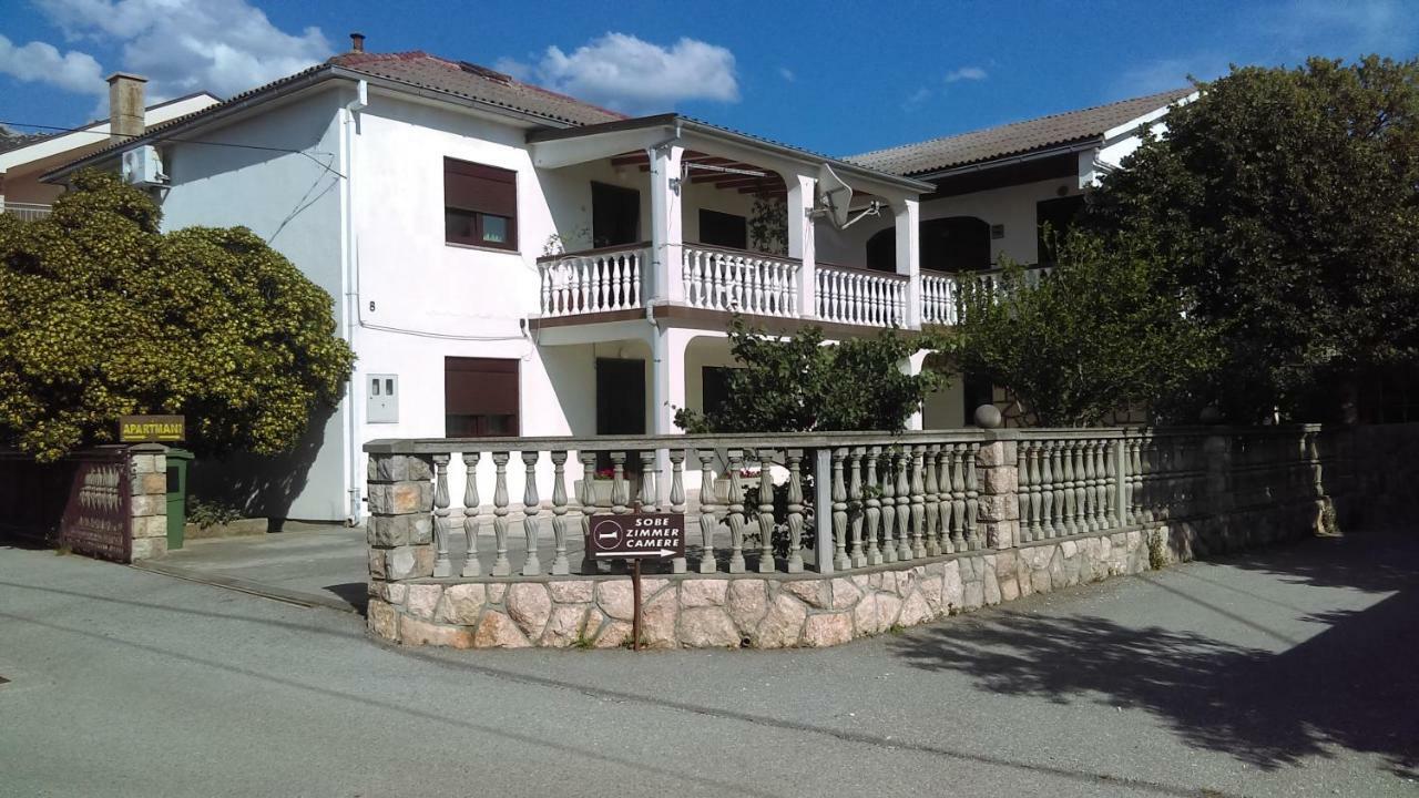 Ruza I Natalija Apartment Karlobag Exterior photo